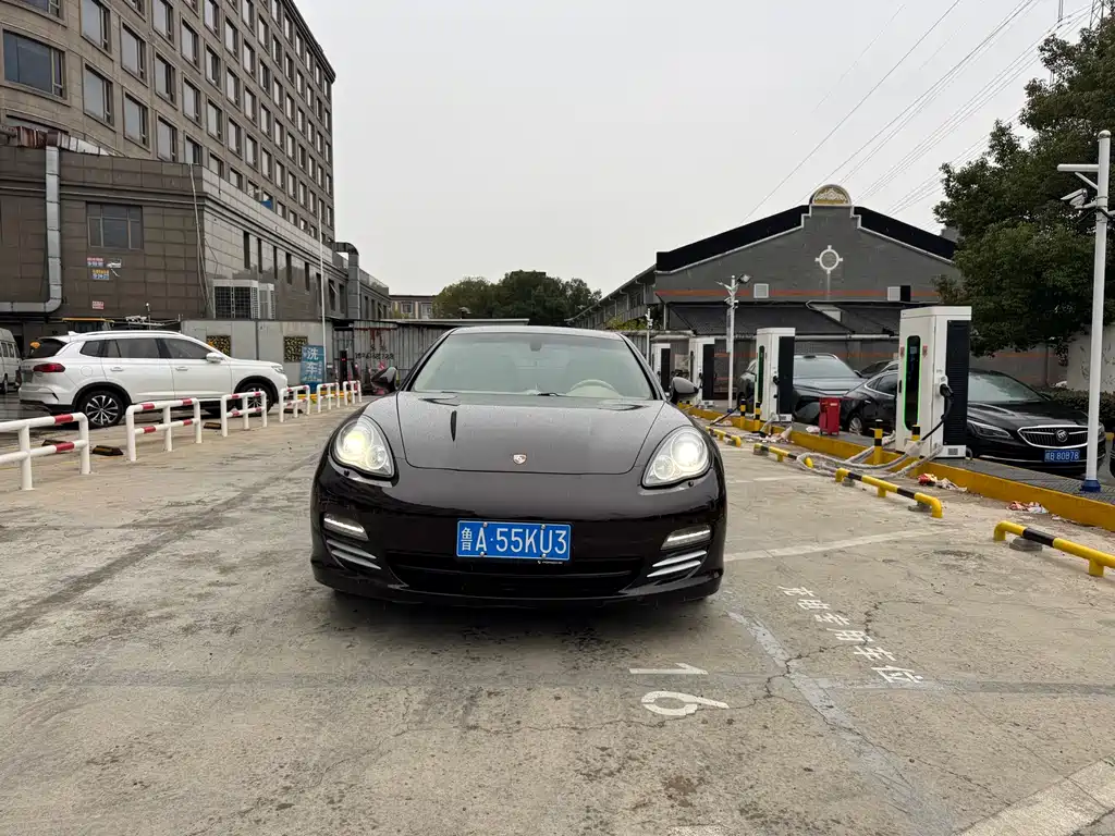 Porsche Panamera 2012