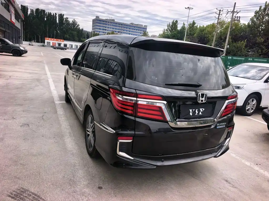 Honda Elysion — миниатюра 12