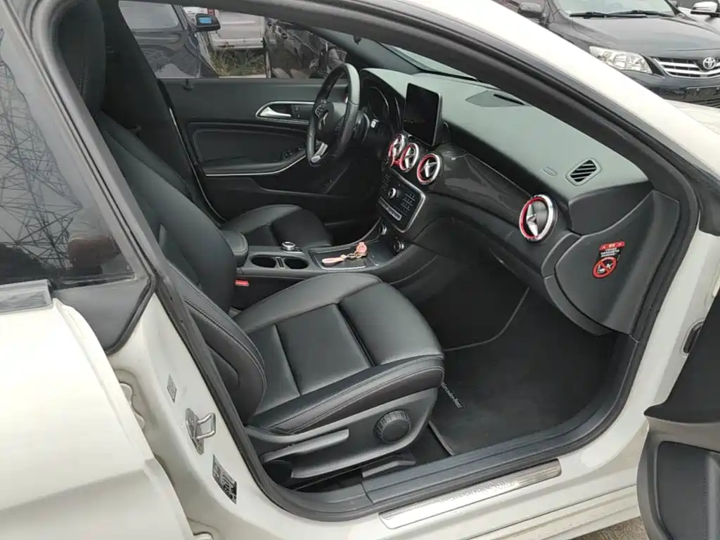 Mercedes-Benz CLA (Import) — миниатюра 25