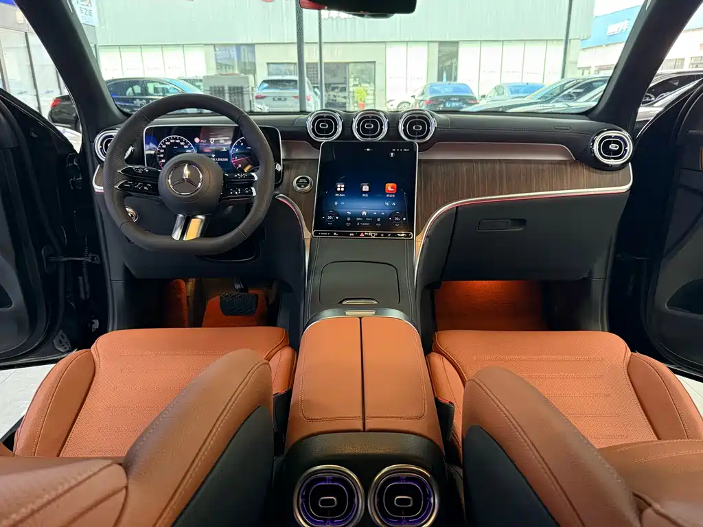 Mercedes-Benz GLC — миниатюра 10