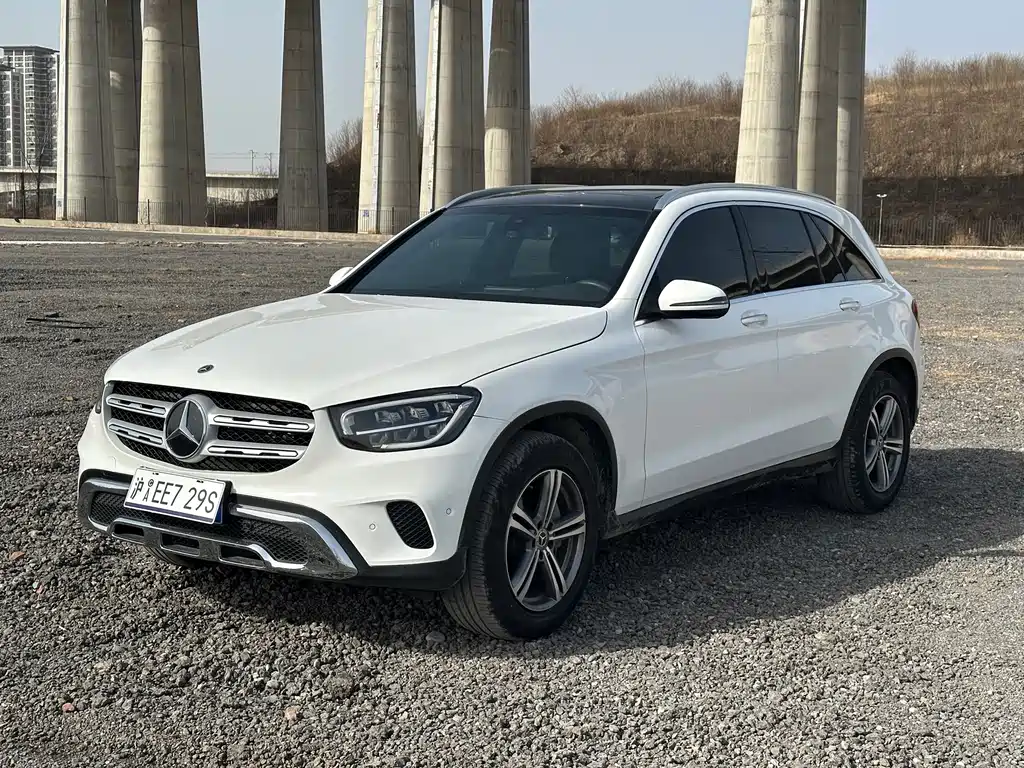 MERCEDES-BENZ GLC
