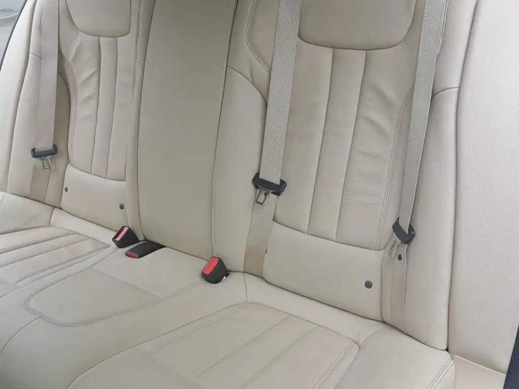 BMW 5 series id 4599773 из Китая 9