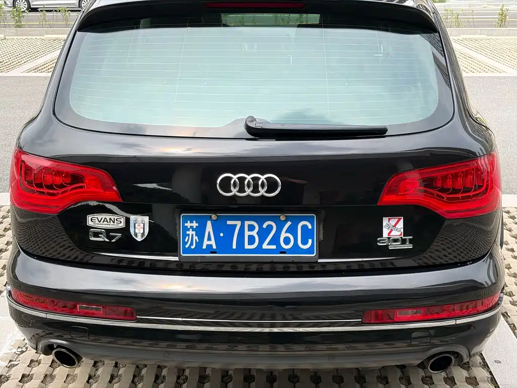 Audi Q7 — миниатюра 5