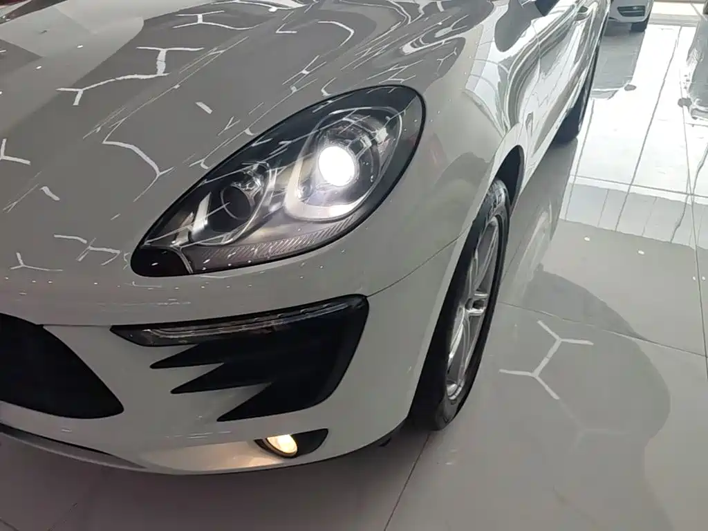 Porsche Macan — миниатюра 24