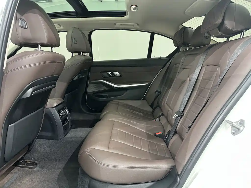 BMW 3 Series — миниатюра 16