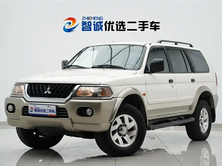 Купить Mitsubishi Pajero Speed
