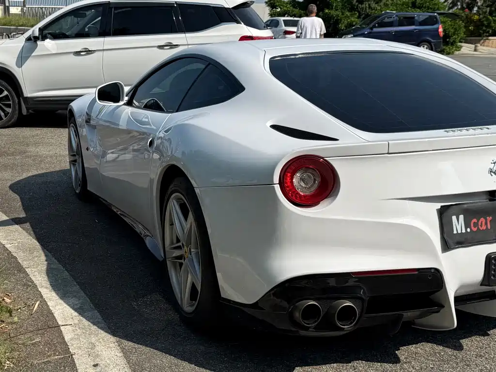 Ferrari F12berlinetta — миниатюра 15
