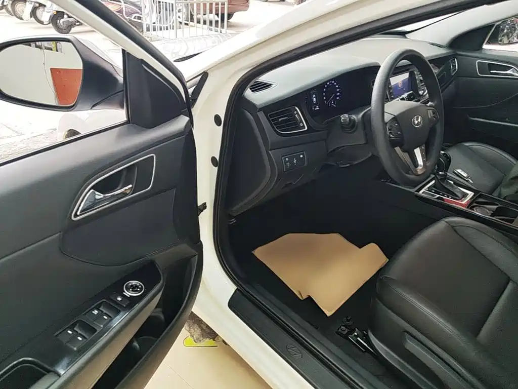Hyundai Mistra — миниатюра 16