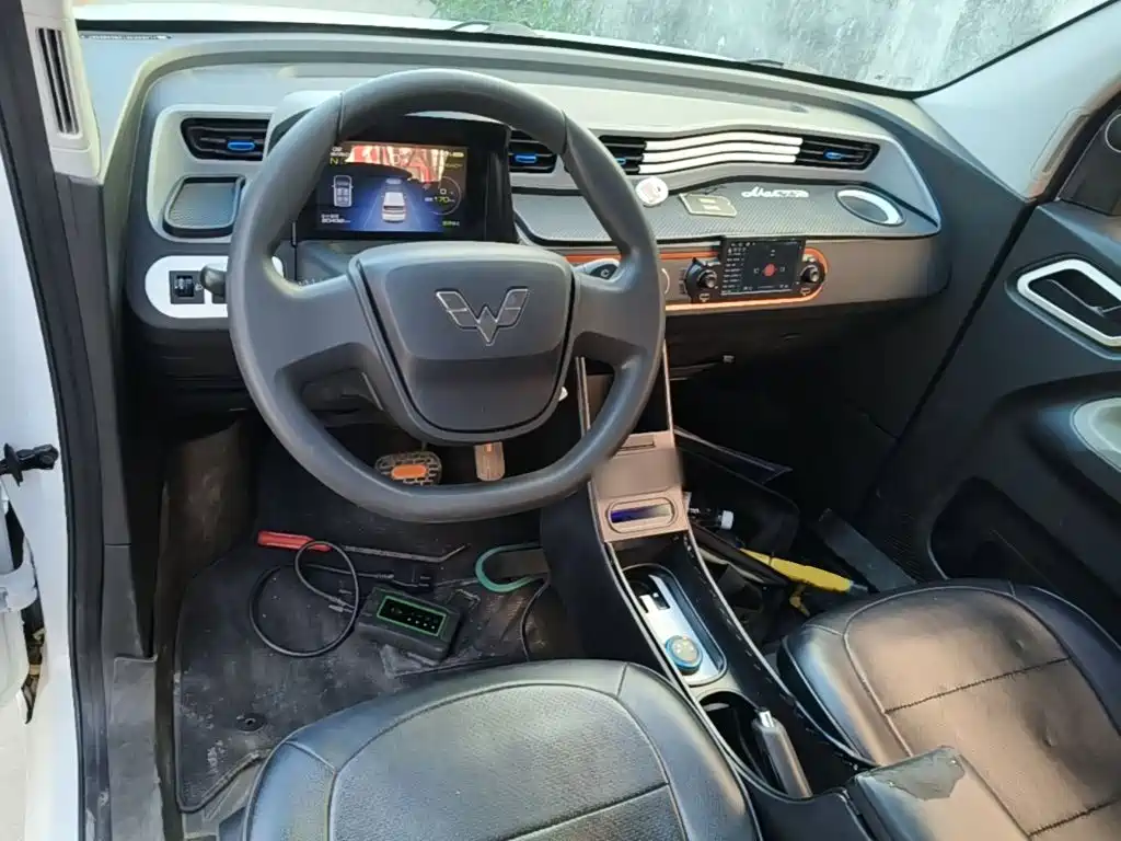 Wuling MINIEV — миниатюра 10