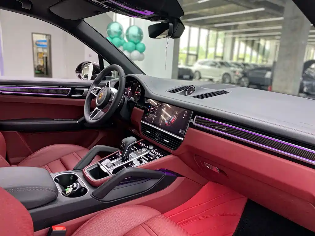 Porsche Cayenne — миниатюра 14