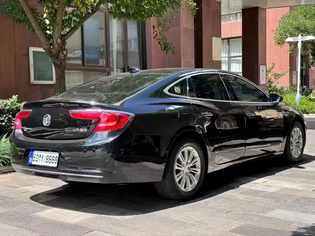 Buick LaCrosse — миниатюра 9