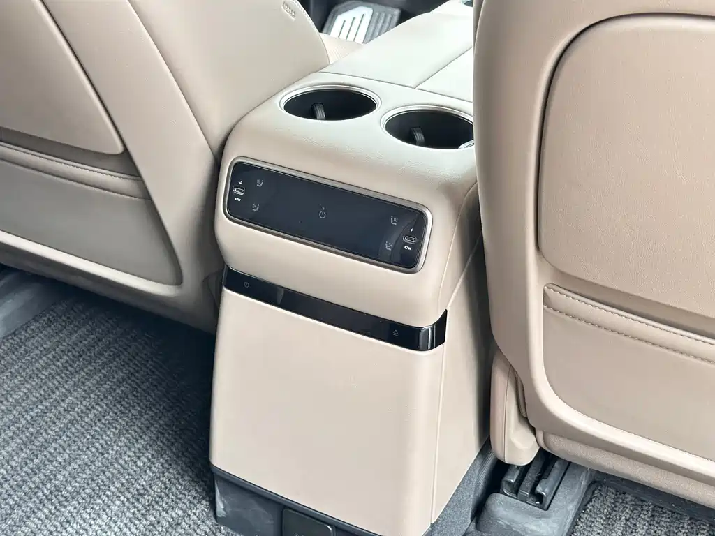 Li Auto Li i8 — миниатюра 21