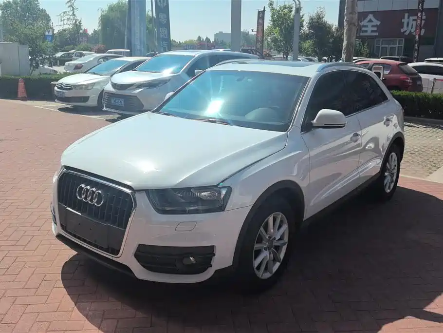 Audi Q3 2015