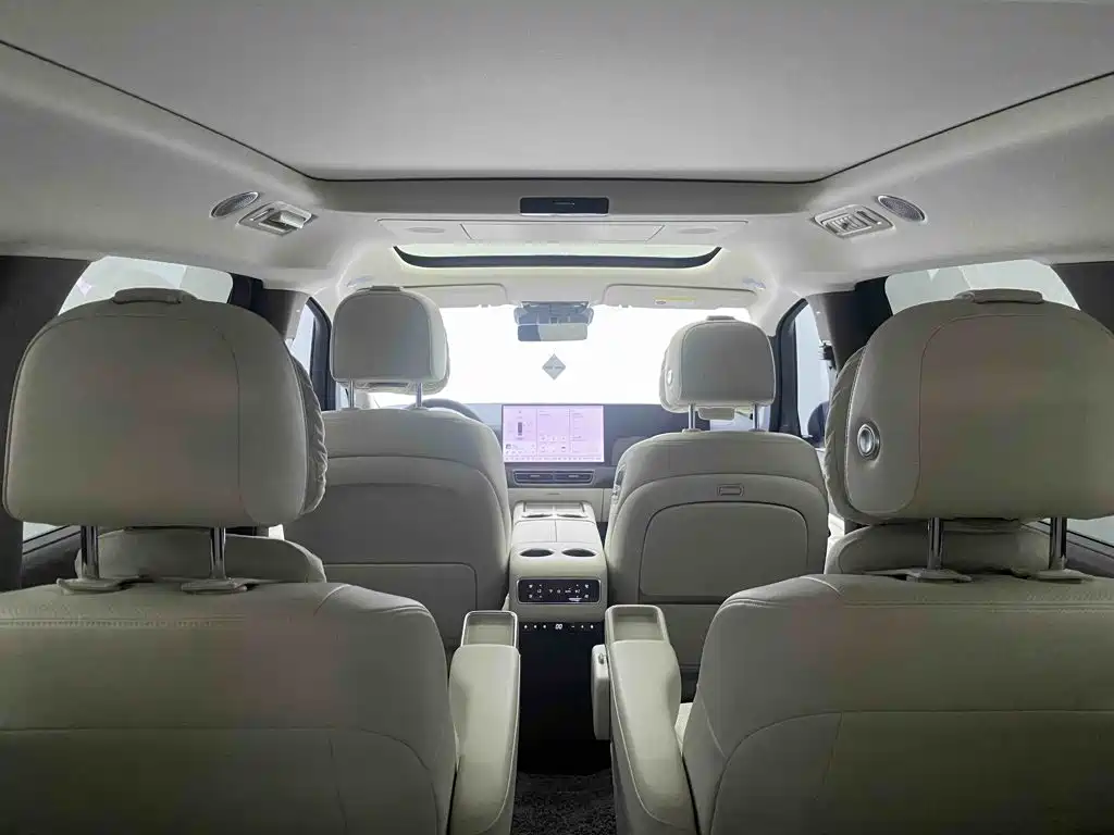 Li Auto Li MEGA — миниатюра 35