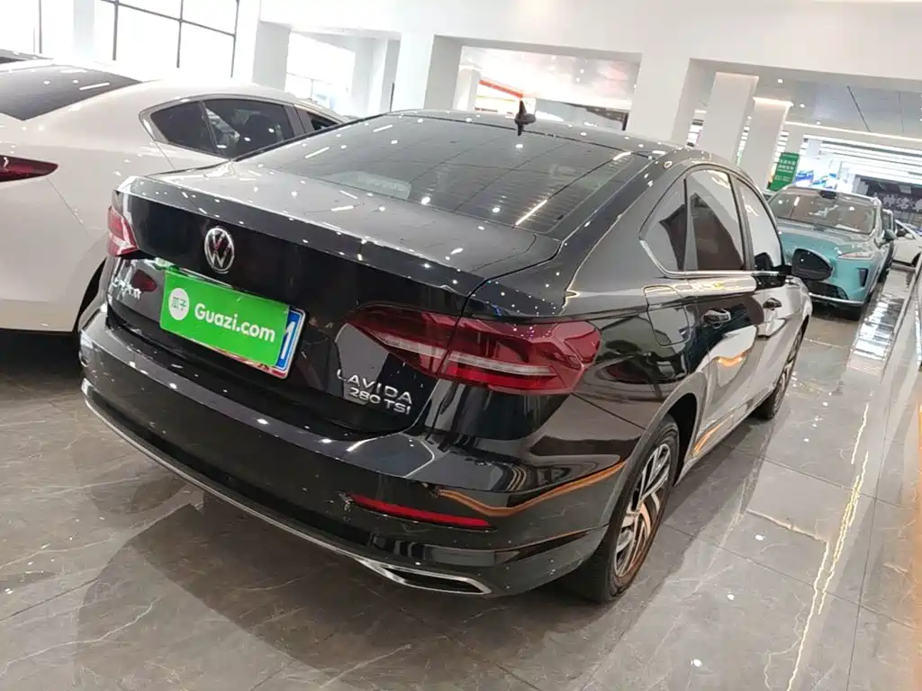Volkswagen Lavida — миниатюра 7