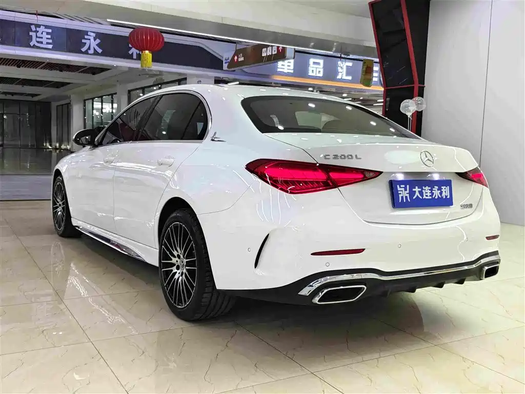 Mercedes-Benz C-Class — миниатюра 5