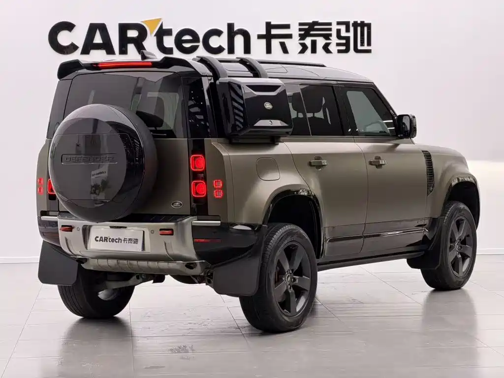 Land Rover Defender — миниатюра 3