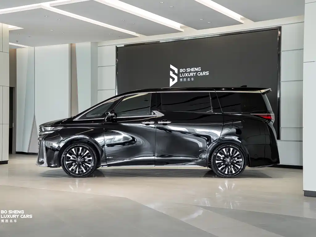 Toyota Vellfire 2024 2.5L