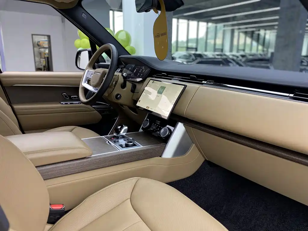 Land Rover Range Rover — миниатюра 22