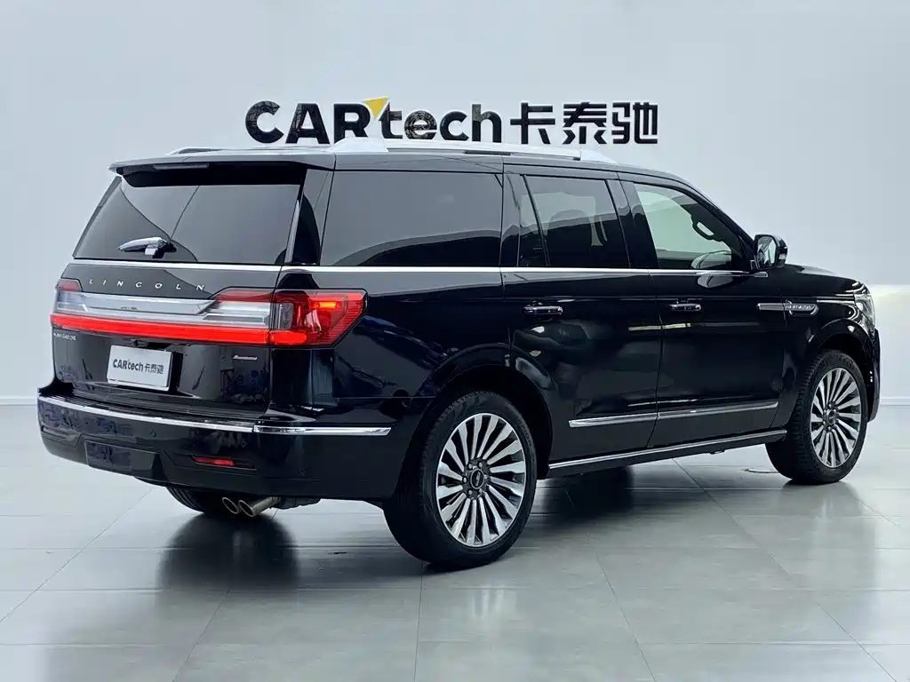 Lincoln Navigator — миниатюра 7