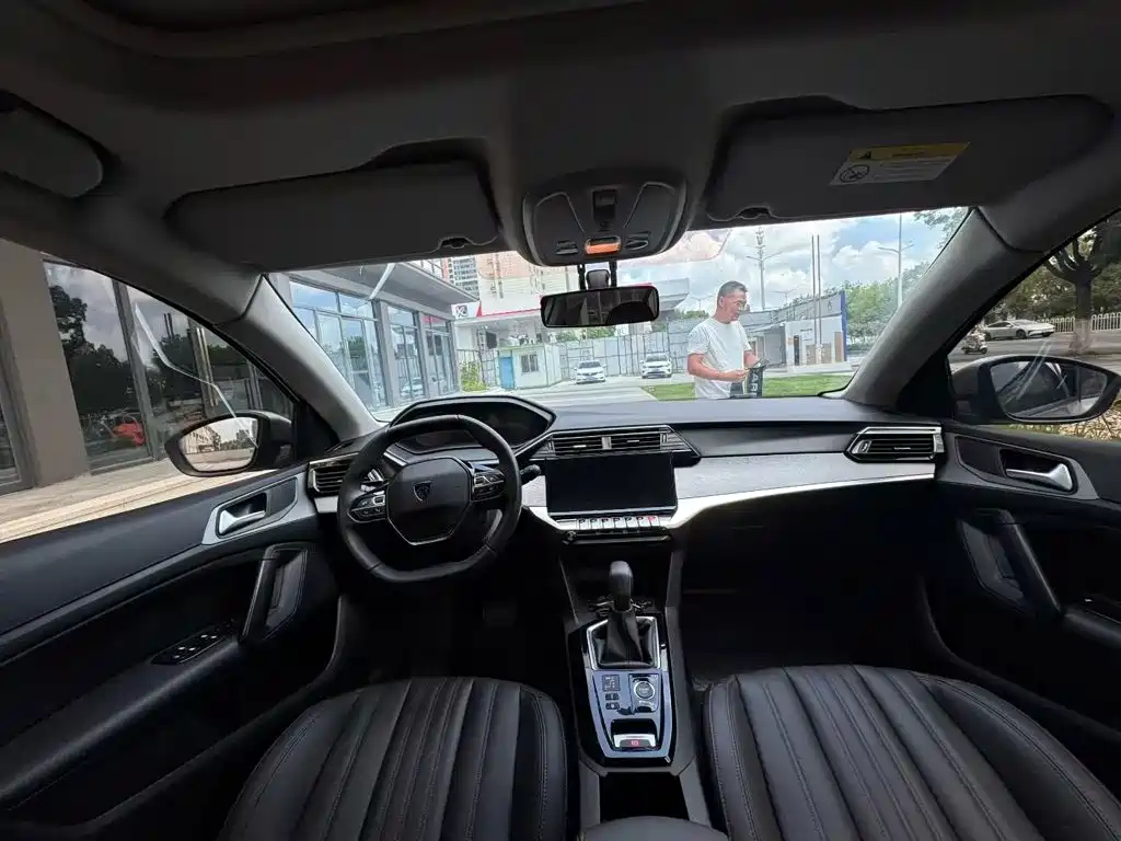 Peugeot 408 — миниатюра 5