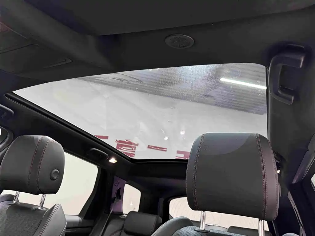Land Rover Discovery Sport Hybrid — миниатюра 25