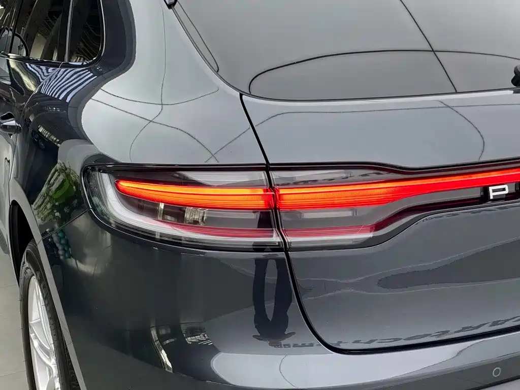 Porsche Macan — миниатюра 11