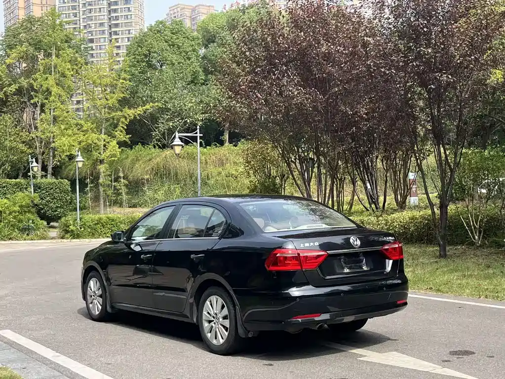 Volkswagen Lavida — миниатюра 5