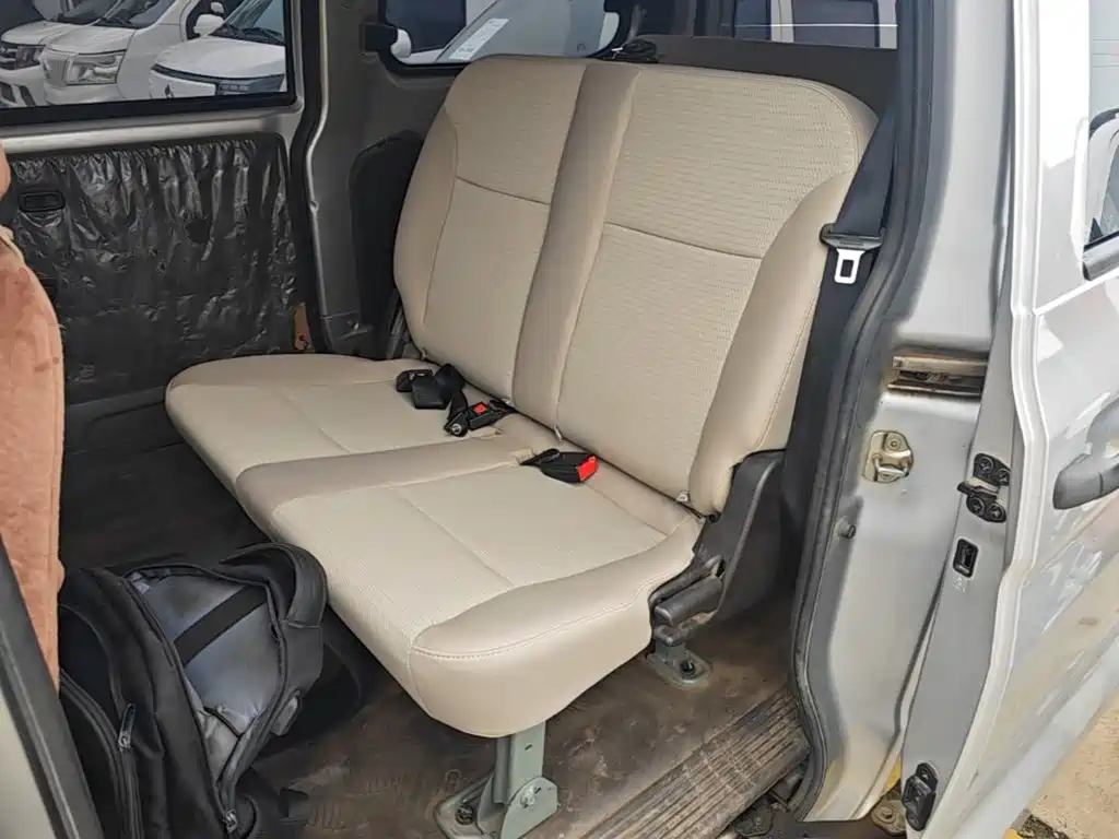 Wuling Hongguang V — миниатюра 17