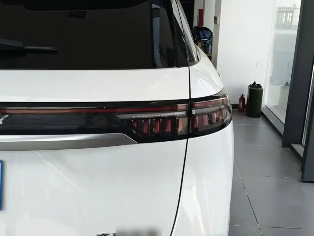Chery Tiggo 9 9 2023 2.0T AT 5 мест
