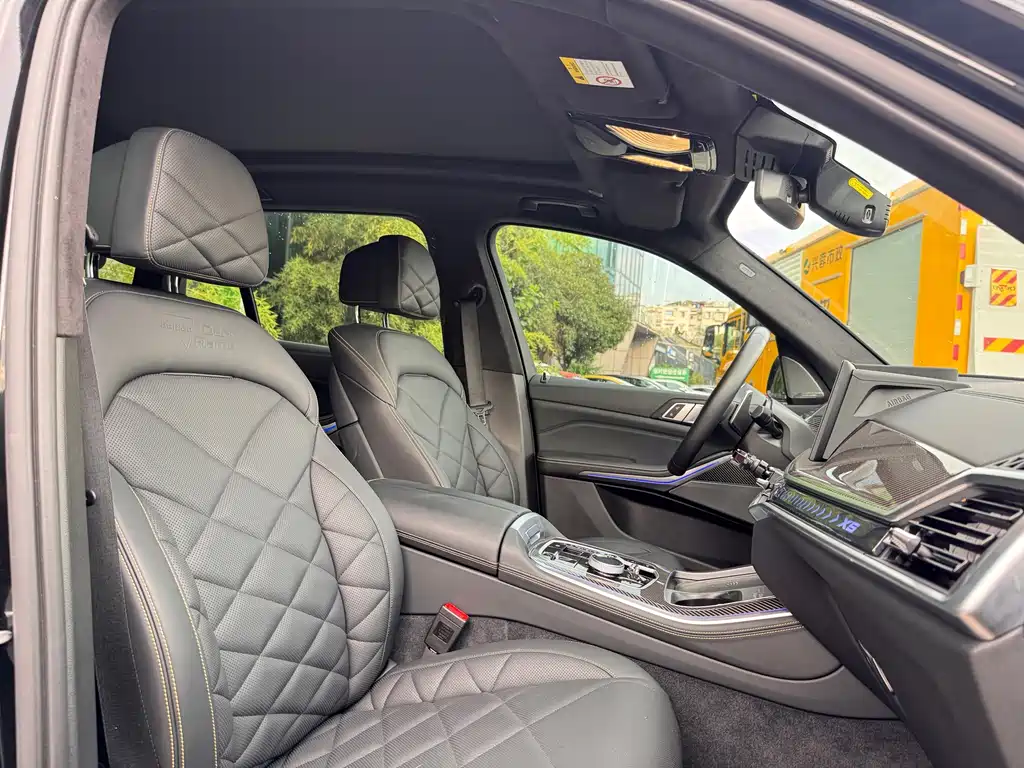 BMW X5 — миниатюра 8