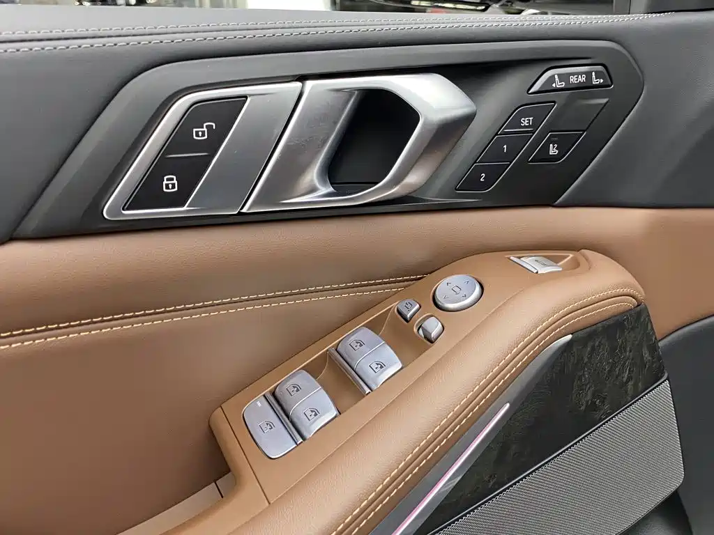BMW X7 — миниатюра 36