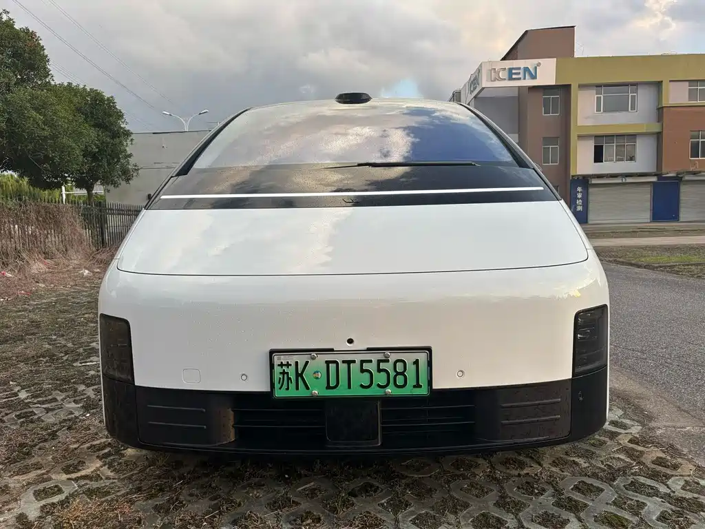 Li Auto Li MEGA — миниатюра 2