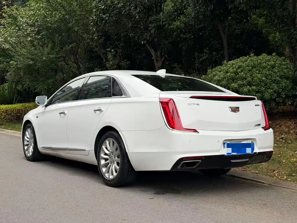 Cadillac XTS — миниатюра 4