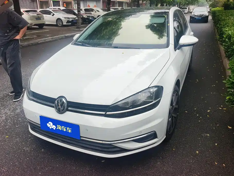 Volkswagen Golf 2020