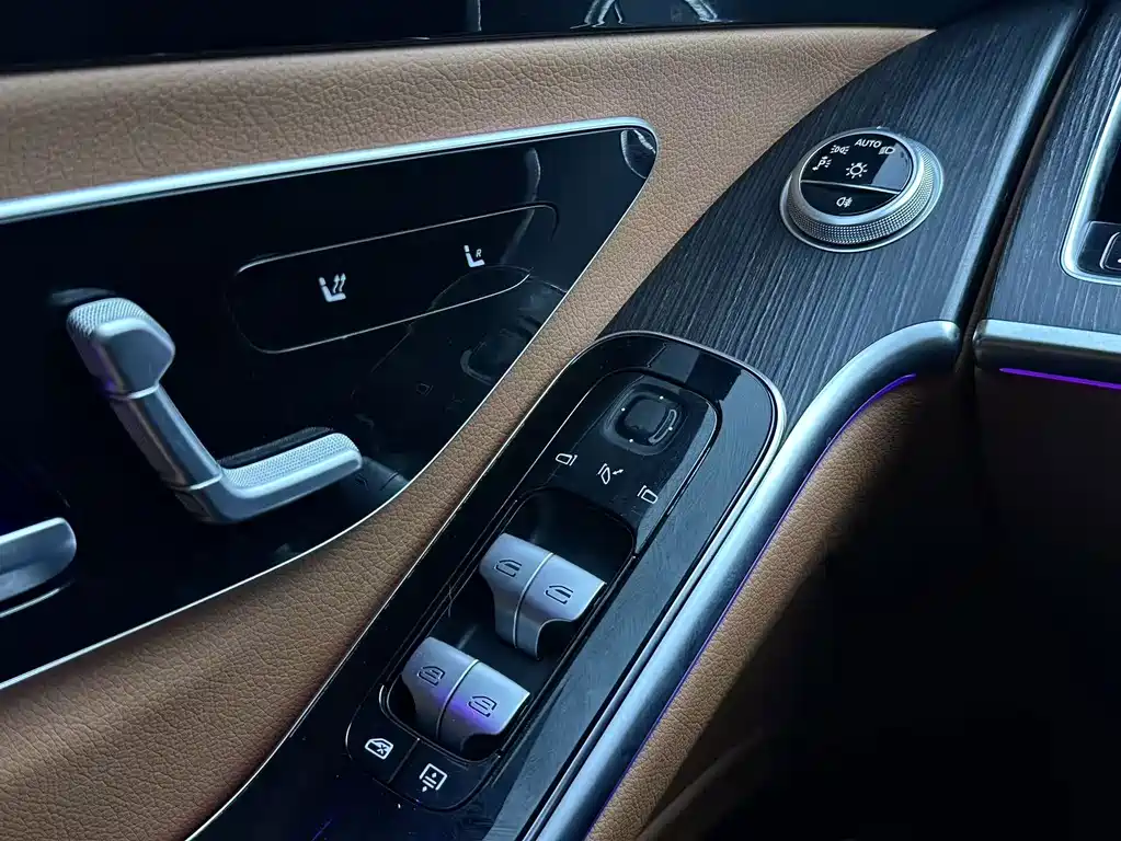 Mercedes-Benz S-Class — миниатюра 8
