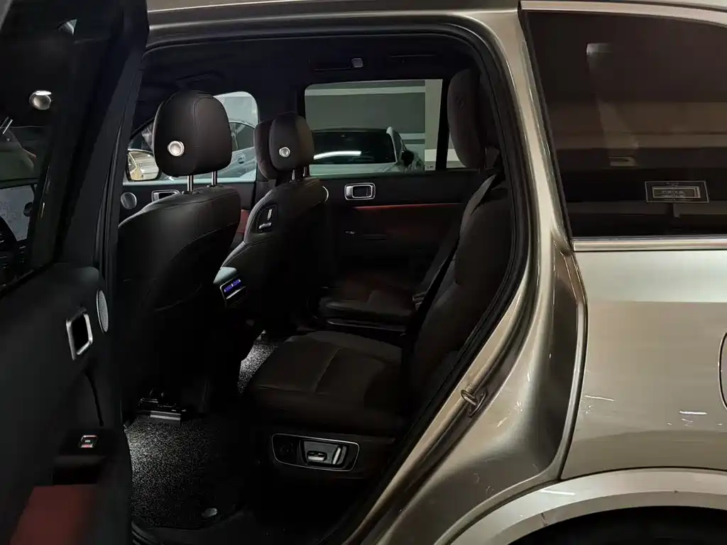 Li Auto Li L8 — миниатюра 5