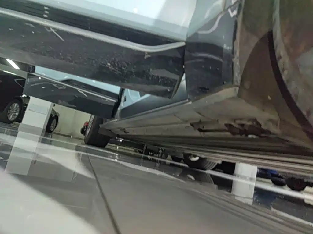 Cadillac Lyriq — миниатюра 21