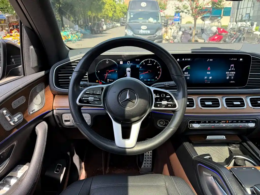 Mercedes-Benz GLS — миниатюра 14