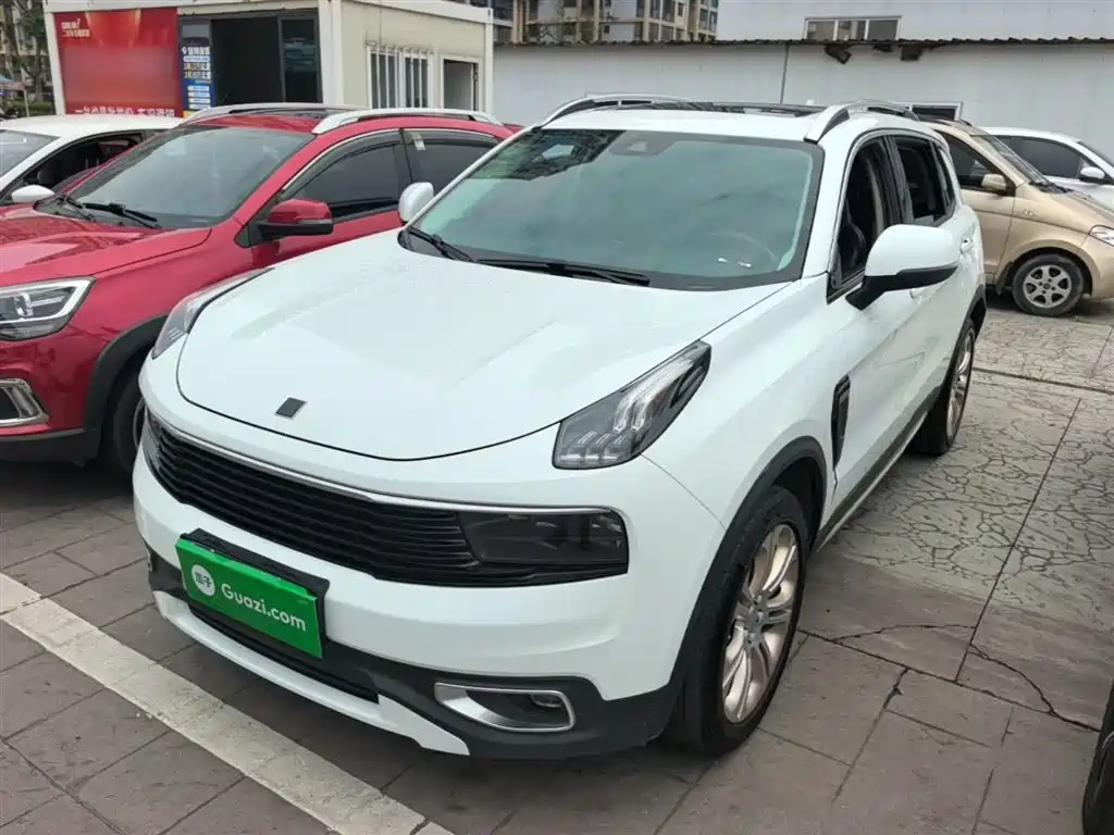Lynk & Co 01 2019
