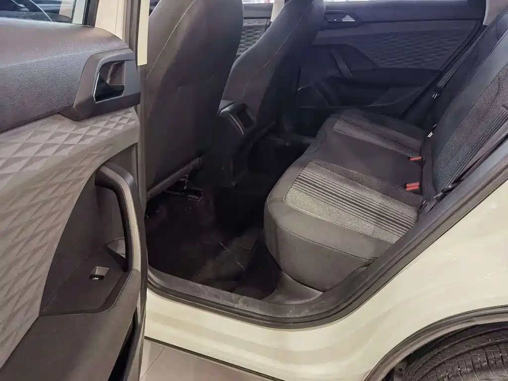 Volkswagen Tharu 2021 280TSI