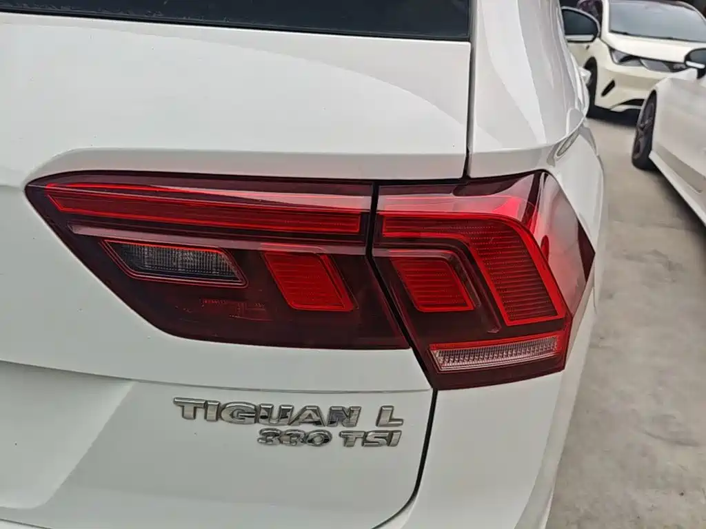 Volkswagen Tiguan L — миниатюра 8