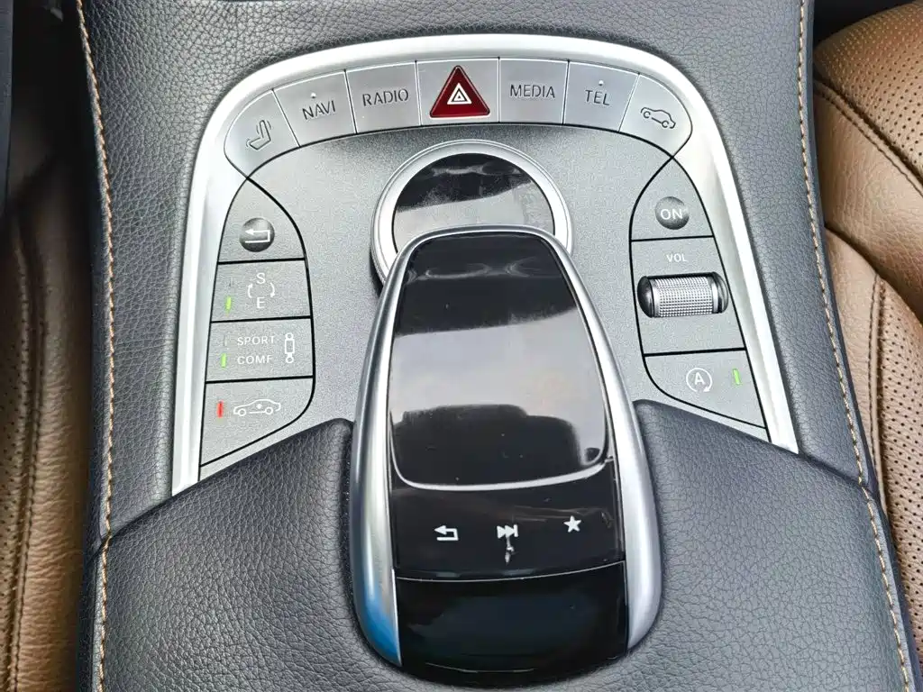 Mercedes-Benz S-Class — миниатюра 27