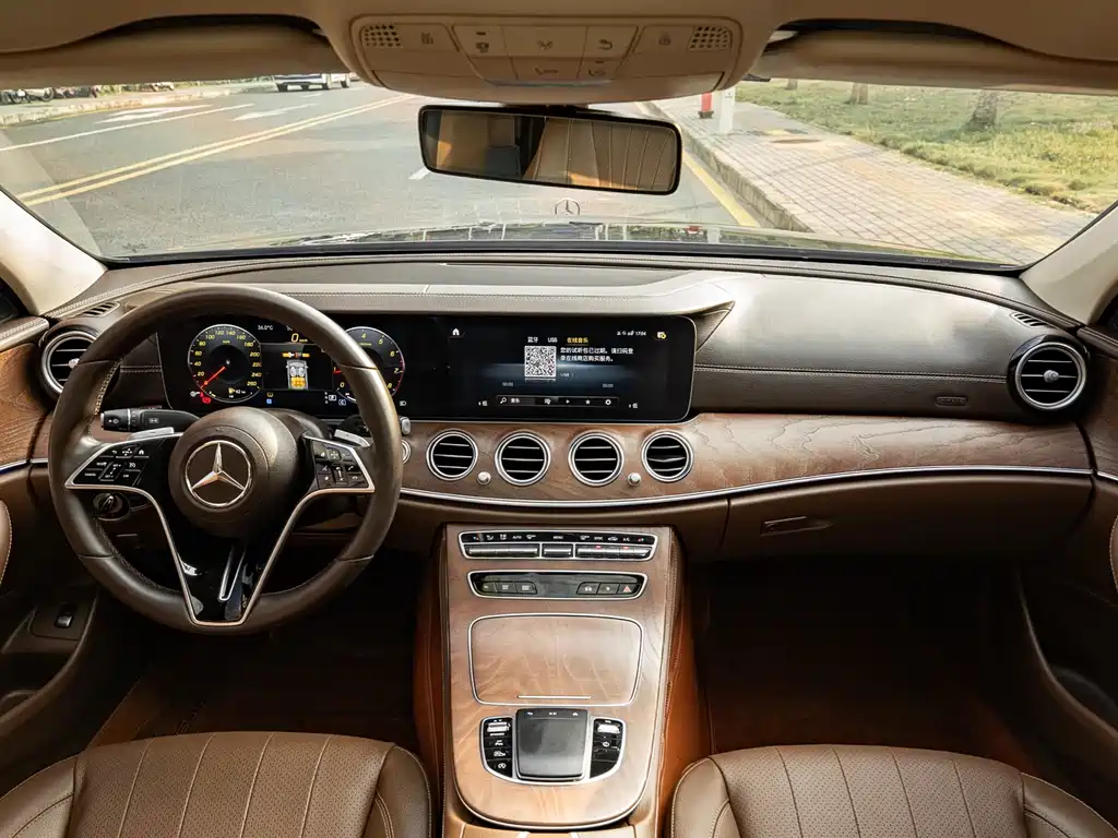 Mercedes-Benz E-Class E 2022 E 300 L Fashion