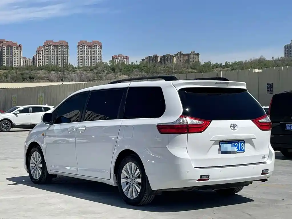 Toyota Sienna 2015 3.5L L
