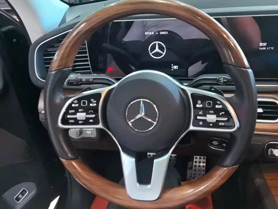 Mercedes-Benz GLS — миниатюра 15