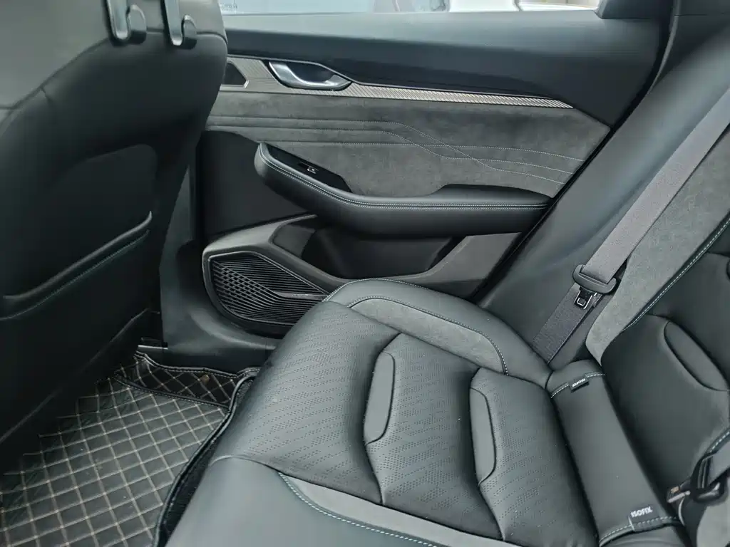 Geely Xingrui — миниатюра 10