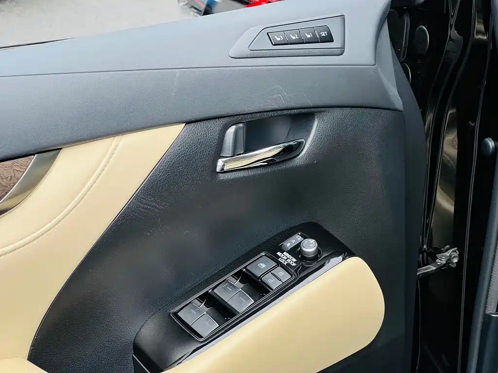 Toyota Alphard 2021 2.5L Luxury