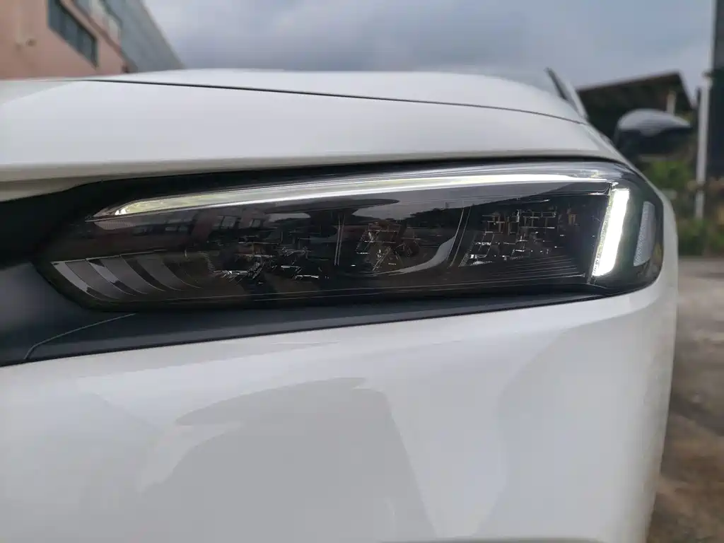 Honda Civic — миниатюра 17