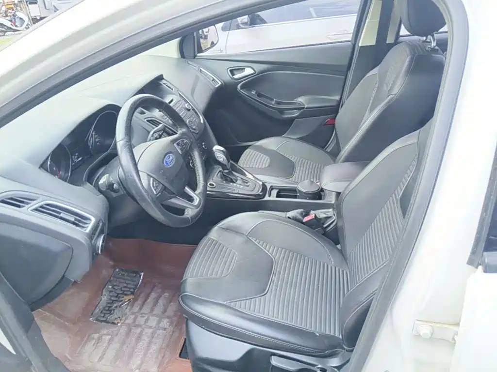 Ford Focus — миниатюра 15